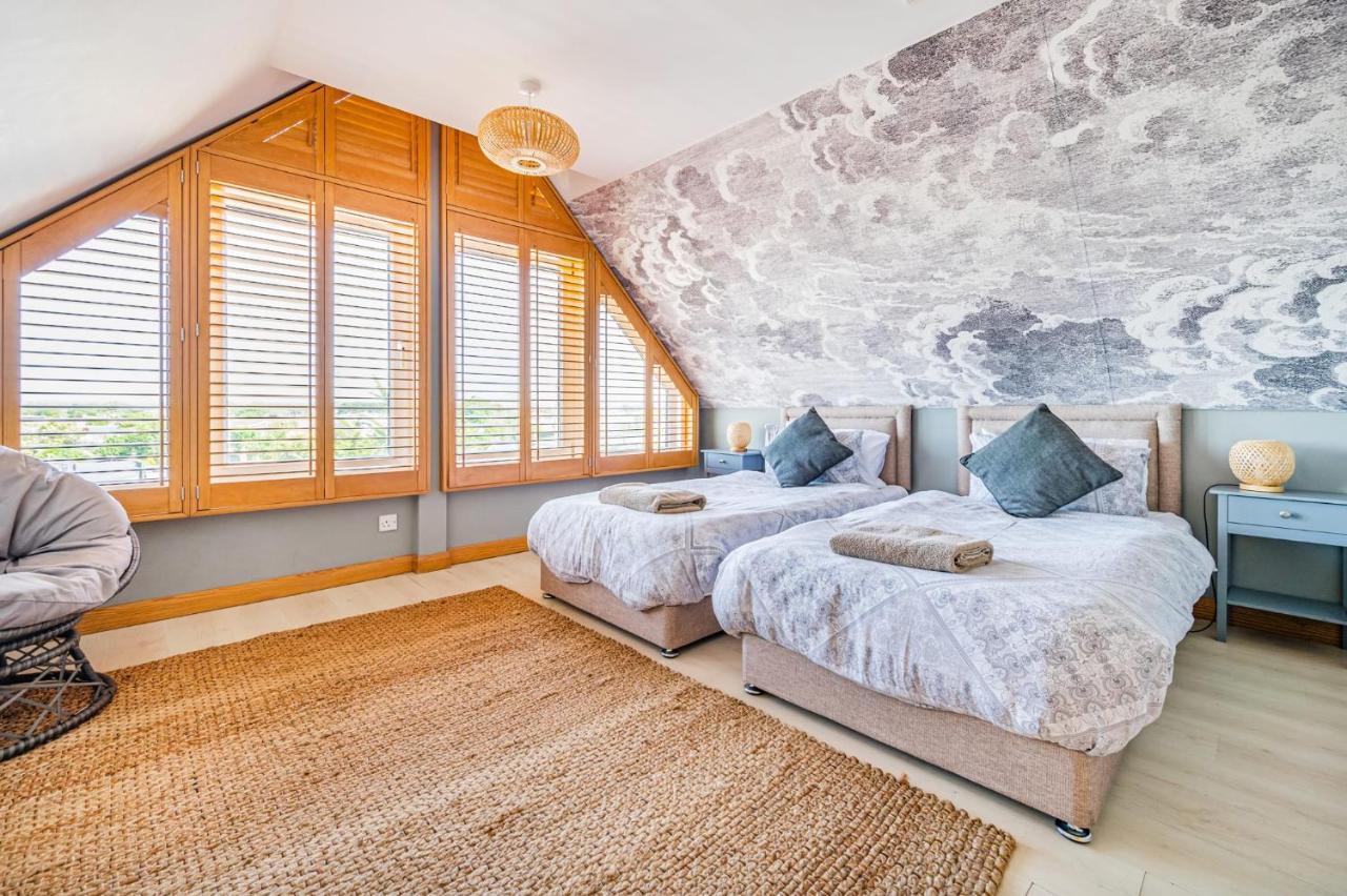 Pebble Paradise Beachfront Family Getaway Pevensey Eksteriør bilde