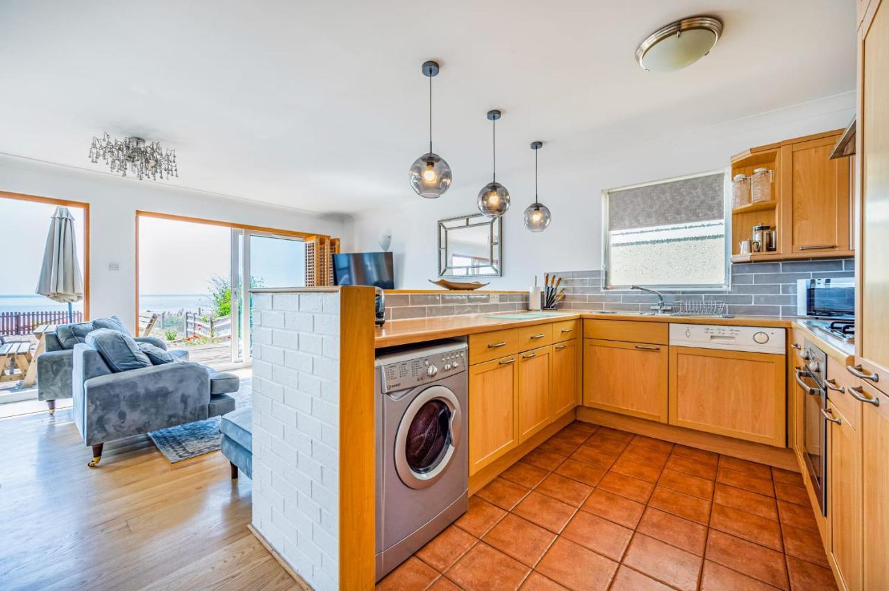 Pebble Paradise Beachfront Family Getaway Pevensey Eksteriør bilde